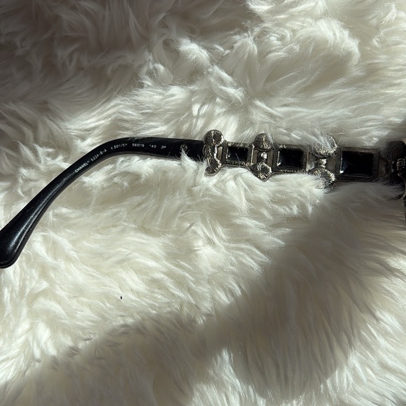 *USED CHANEL limited edition Pearl Crystal Bijoux Polarized Sunglasses Black - Picture 9 of 10